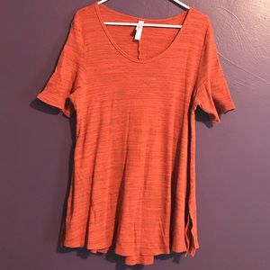 LuLaRoe XL Perfect T beautiful burnt orange tunic